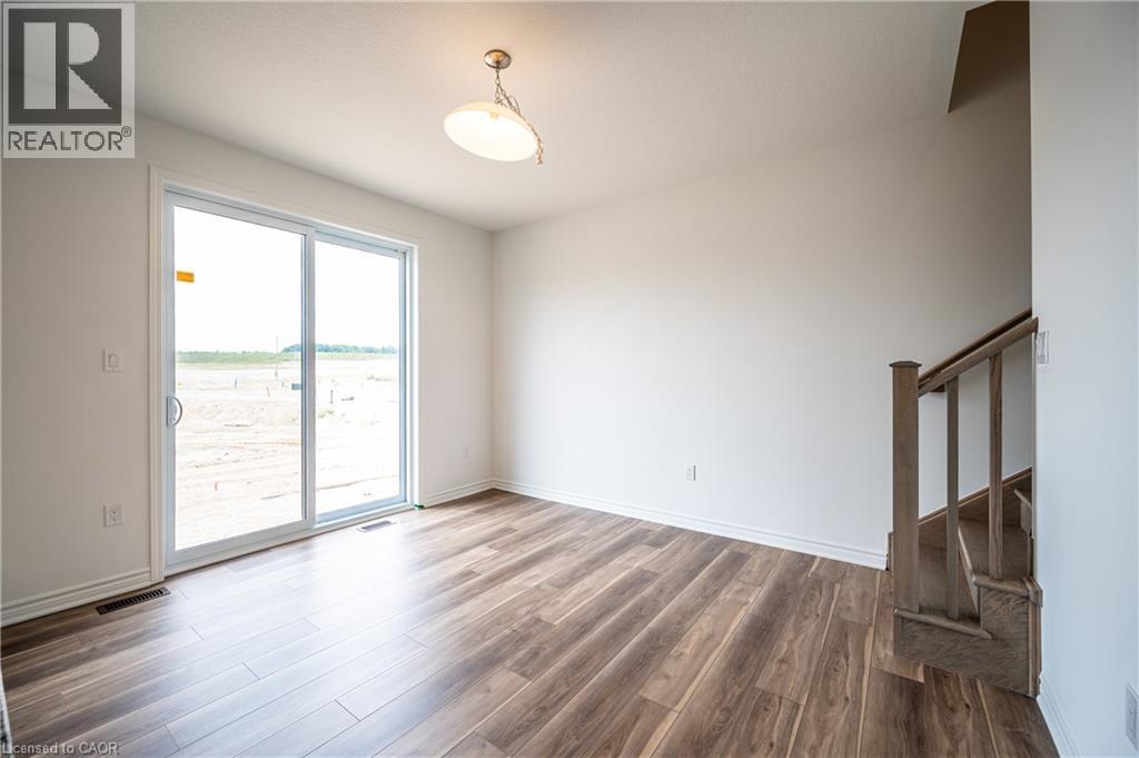 319 Rosenberg Way, Kitchener, ON - Indoor Photo Showing Other Room