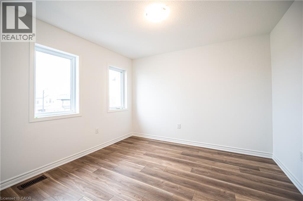 319 Rosenberg Way, Kitchener, ON - Indoor Photo Showing Other Room