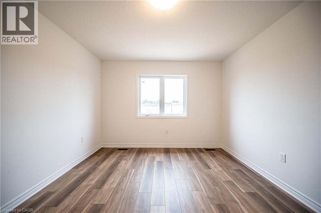 319 Rosenberg Way, Kitchener, ON - Indoor Photo Showing Other Room