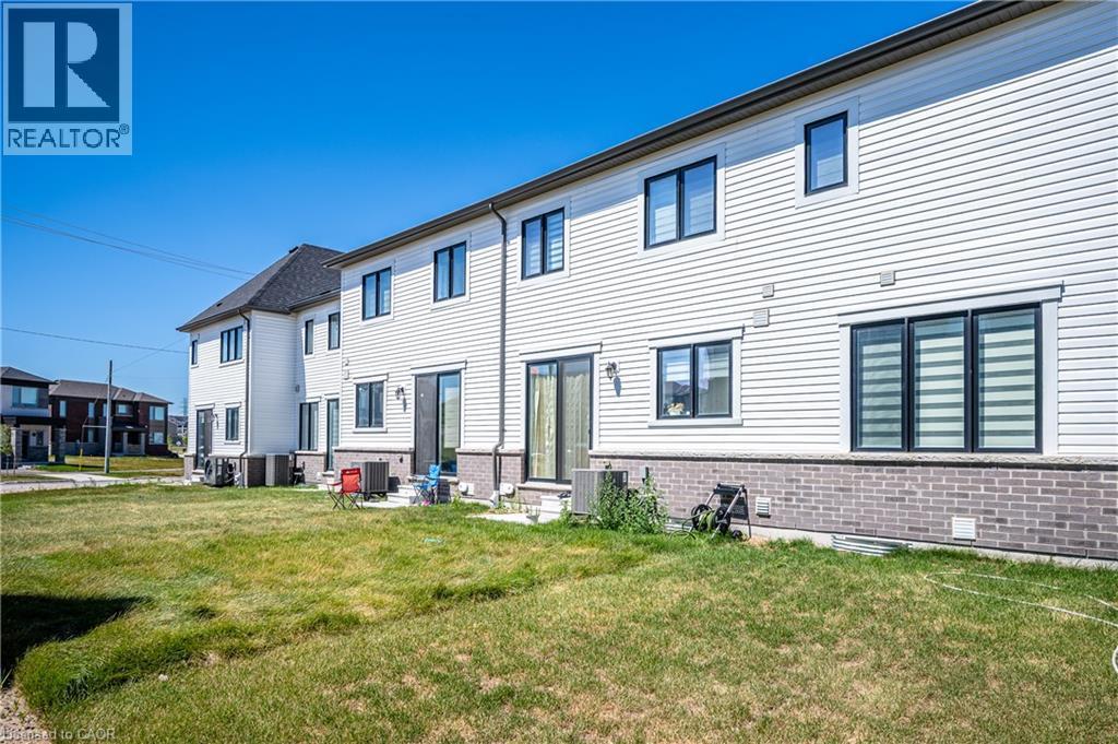 319 Rosenberg Way, Kitchener, ON - Outdoor