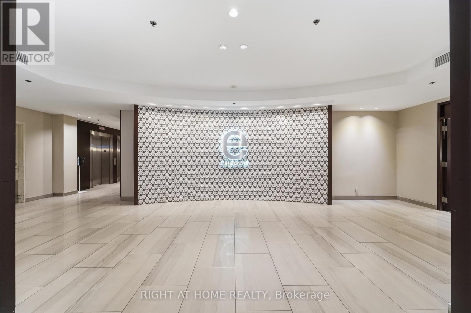 1612 - 38 Lee Centre Drive, Toronto, ON - Indoor Photo Showing Other Room