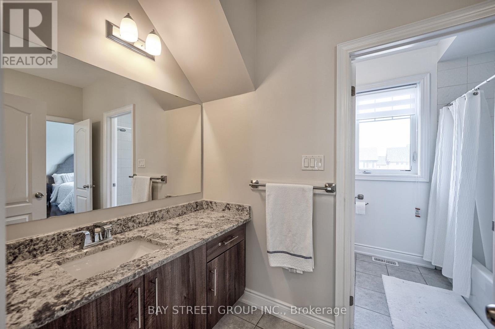 23 Trail Boulevard, Springwater, ON - Indoor Photo Showing Bathroom