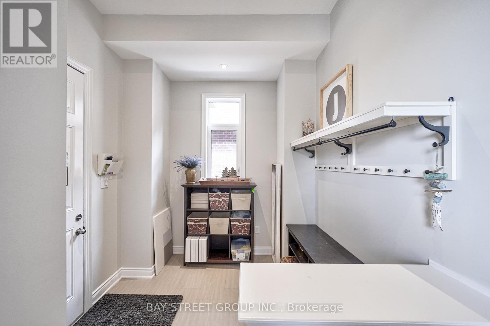23 Trail Boulevard, Springwater, ON - Indoor Photo Showing Other Room