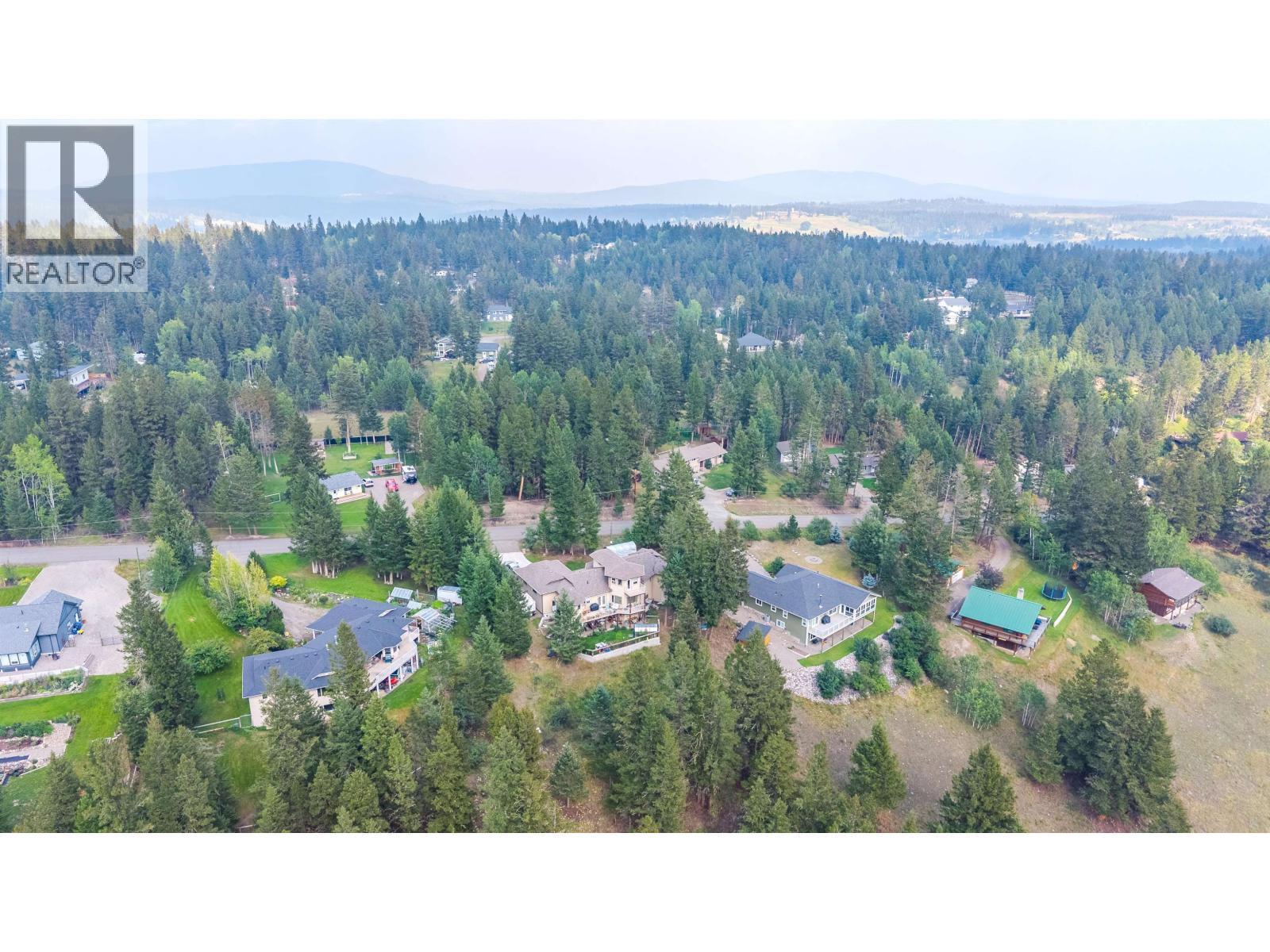 4882 Gloinnzun Crescent, 108 Mile Ranch, BC - Outdoor With View
