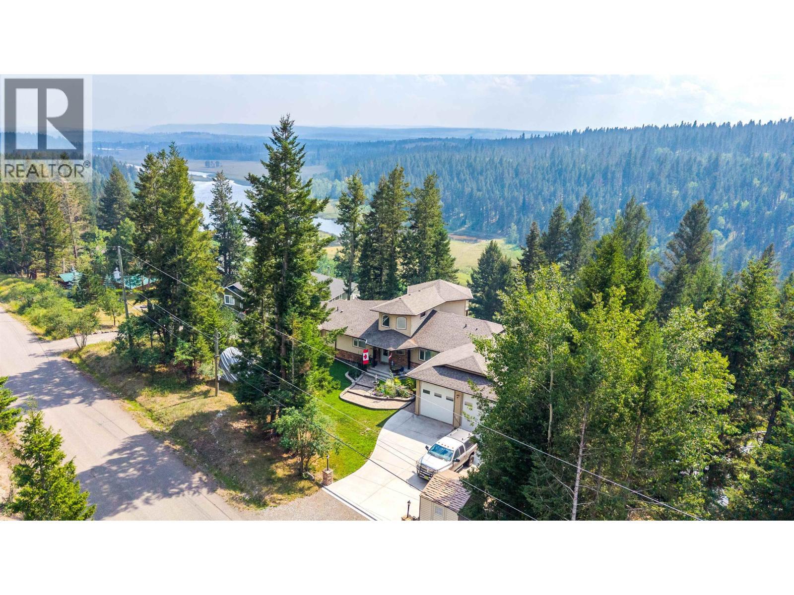 4882 Gloinnzun Crescent, 108 Mile Ranch, BC - Outdoor With View