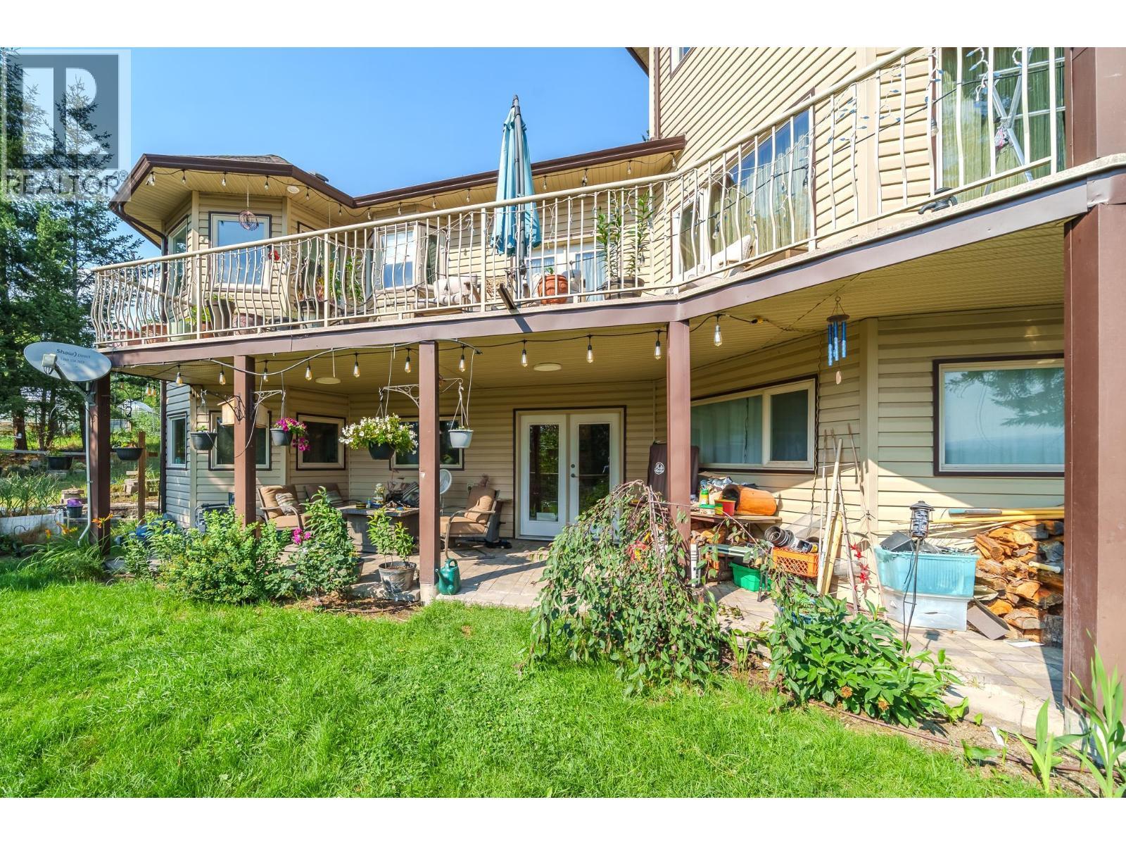 4882 Gloinnzun Crescent, 108 Mile Ranch, BC - Outdoor With Deck Patio Veranda