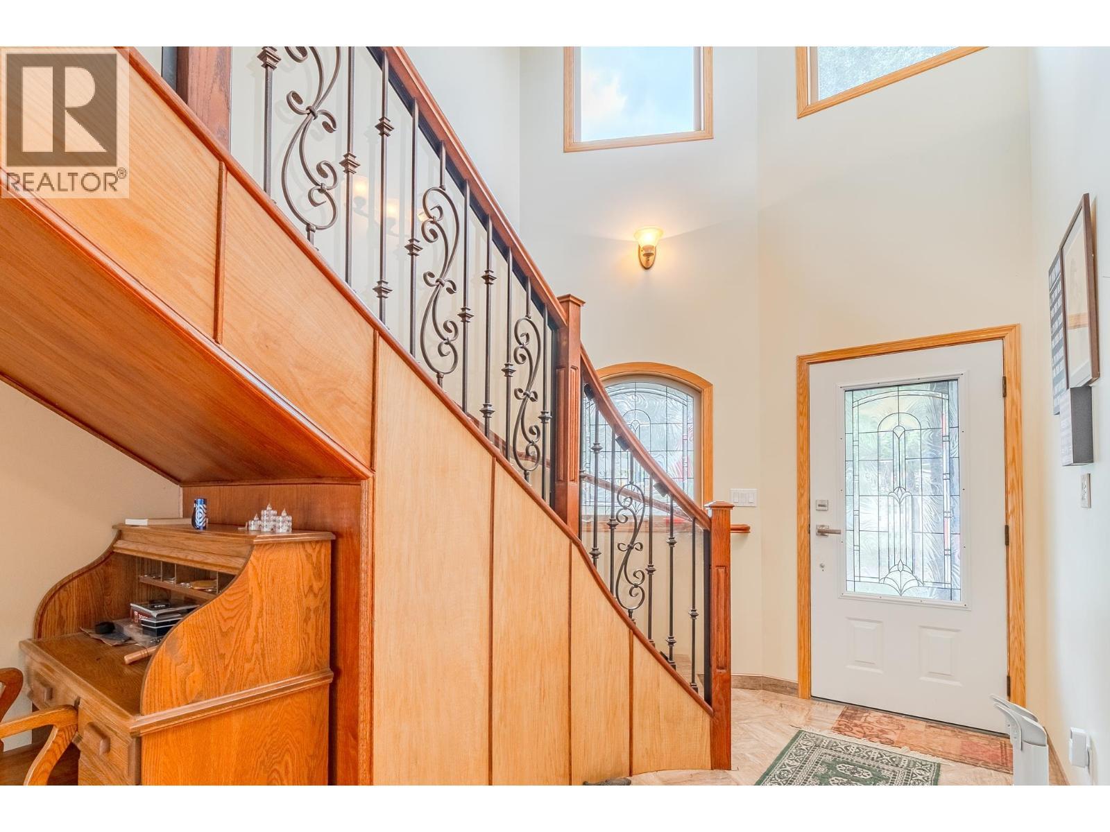 4882 Gloinnzun Crescent, 108 Mile Ranch, BC - Indoor Photo Showing Other Room