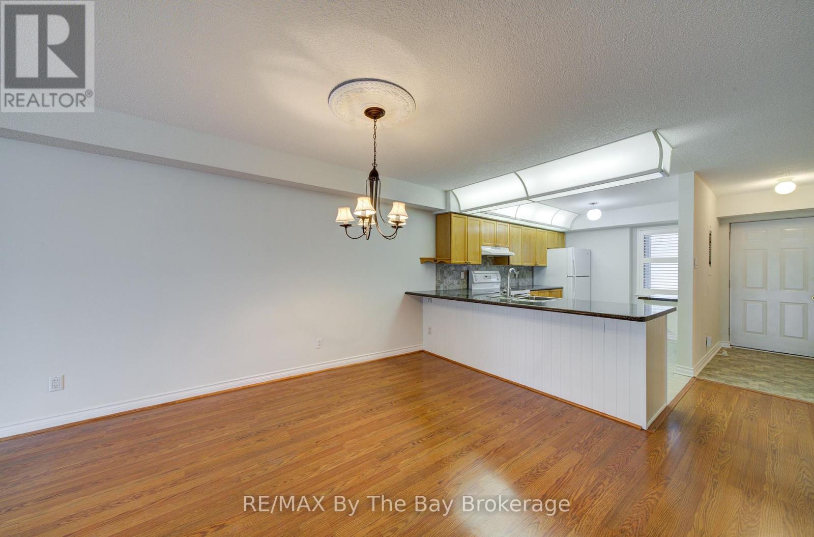 8 - 30 Mulligan Lane, Wasaga Beach, ON - Indoor