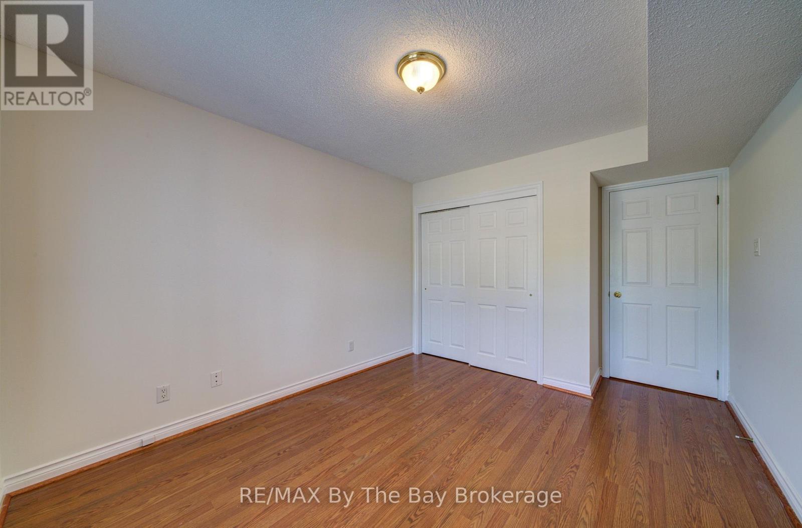 8 - 30 Mulligan Lane, Wasaga Beach, ON - Indoor Photo Showing Other Room