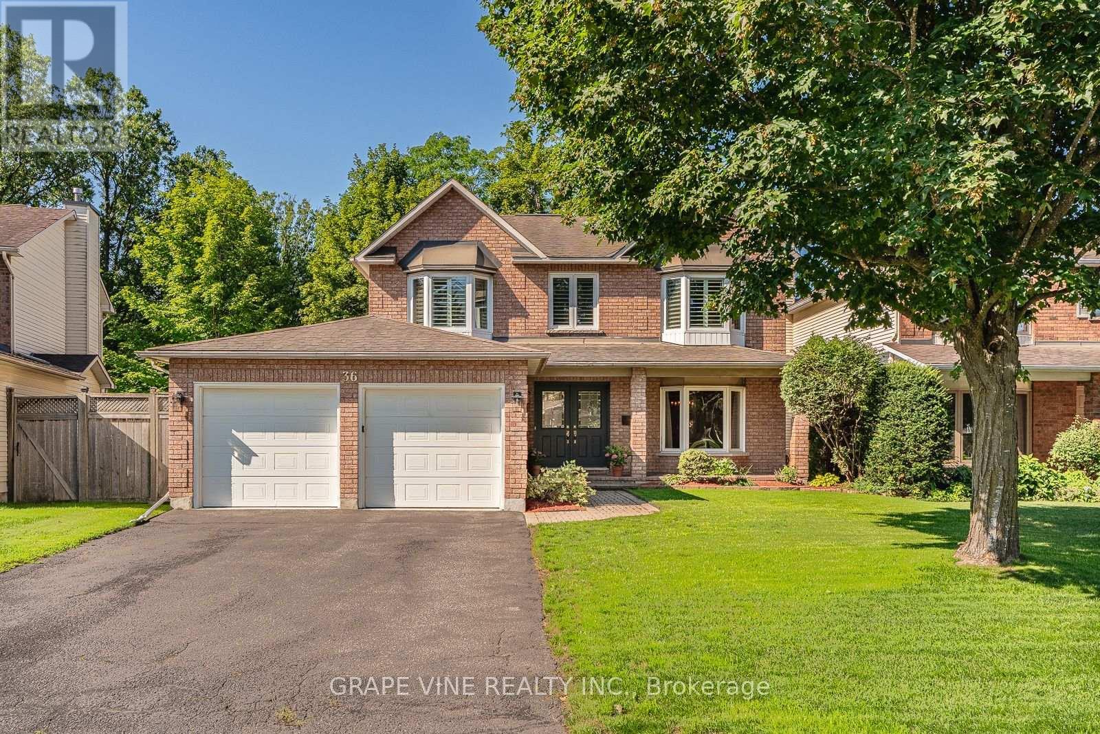36 Baslaw Drive, Ottawa, ON - Outdoor With Facade