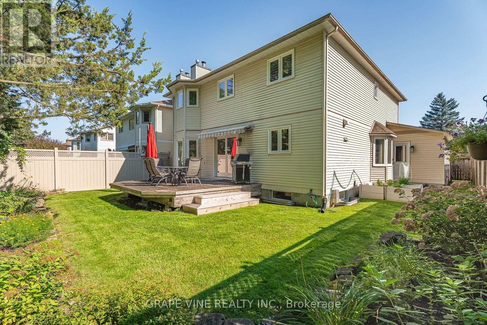 36 Baslaw Drive, Ottawa, ON - Outdoor With Deck Patio Veranda