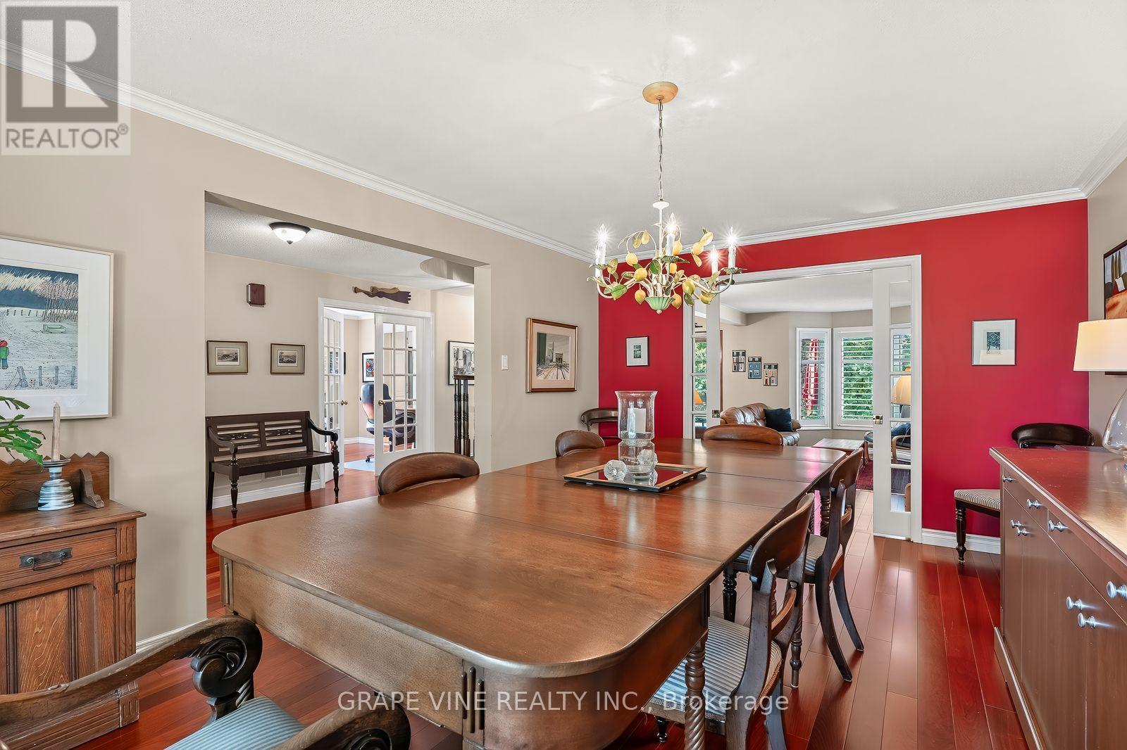 36 Baslaw Drive, Ottawa, ON - Indoor Photo Showing Dining Room