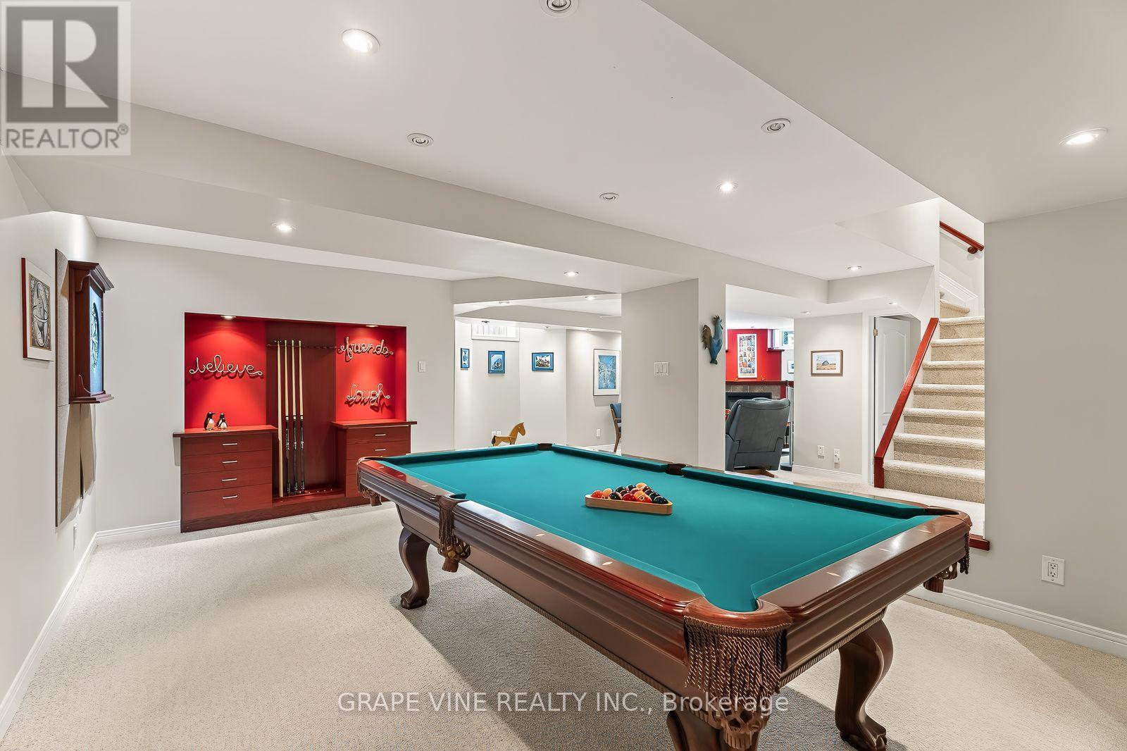 36 Baslaw Drive, Ottawa, ON - Indoor Photo Showing Other Room