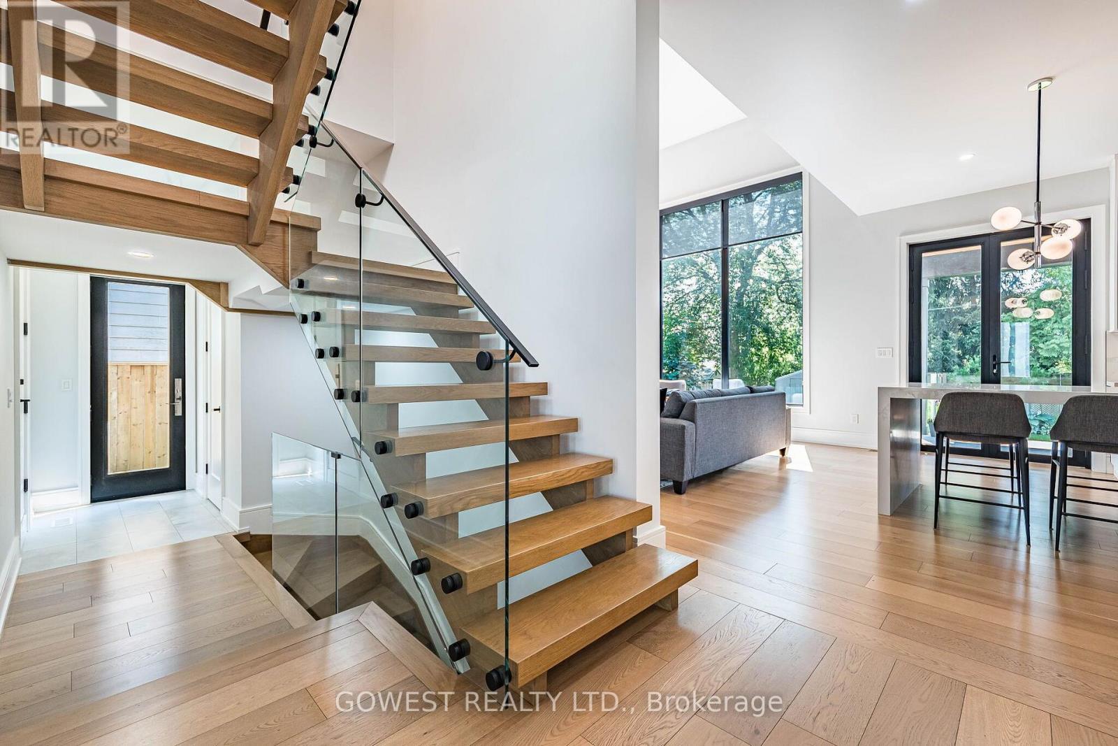 402 Niar Avenue, Mississauga, ON - Indoor Photo Showing Other Room