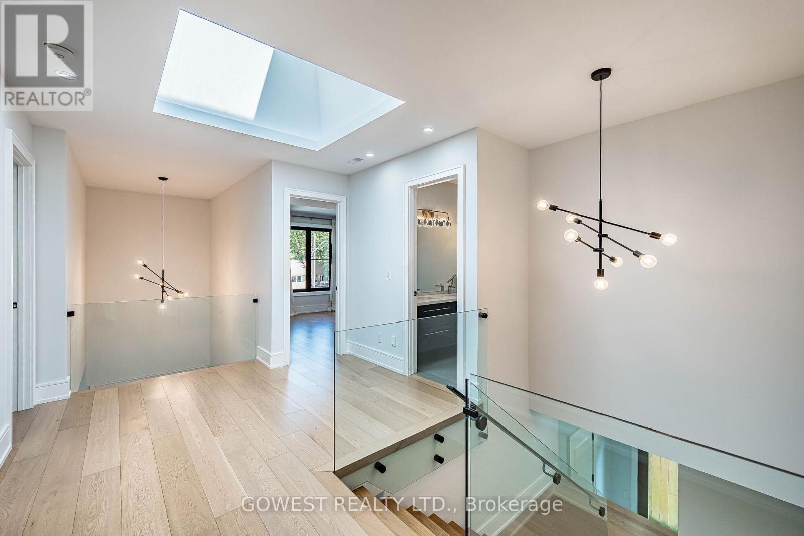 402 Niar Avenue, Mississauga, ON - Indoor Photo Showing Other Room