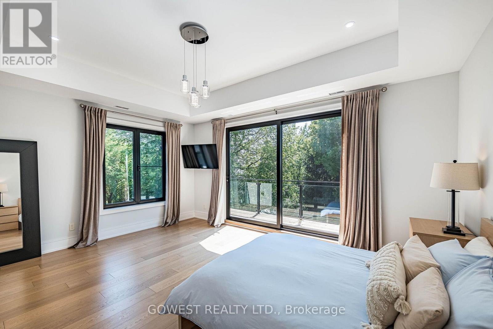 402 Niar Avenue, Mississauga, ON - Indoor Photo Showing Bedroom