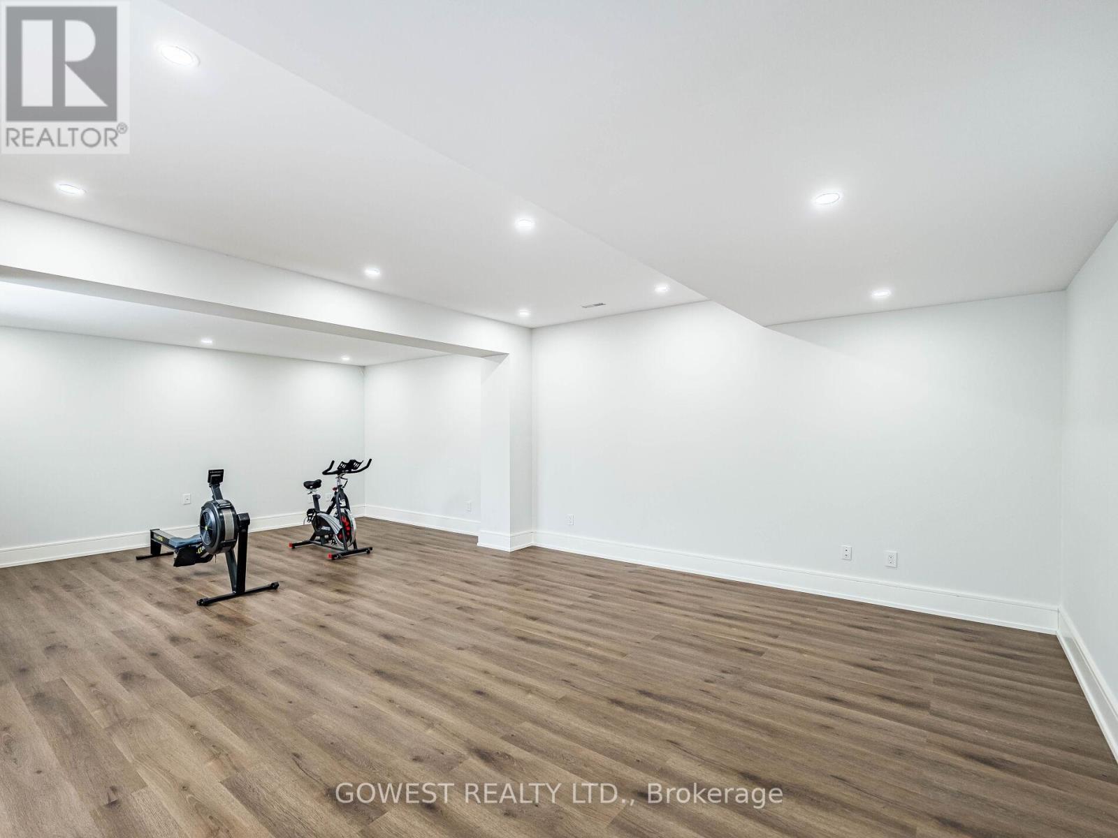 402 Niar Avenue, Mississauga, ON - Indoor Photo Showing Office