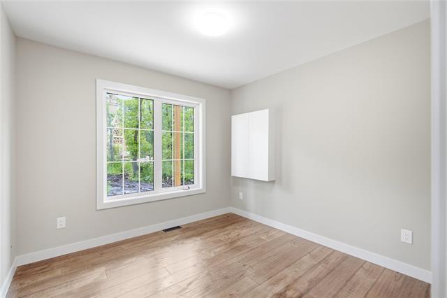 0 Elm Cr, Valhalla Beach, MB - Indoor Photo Showing Other Room