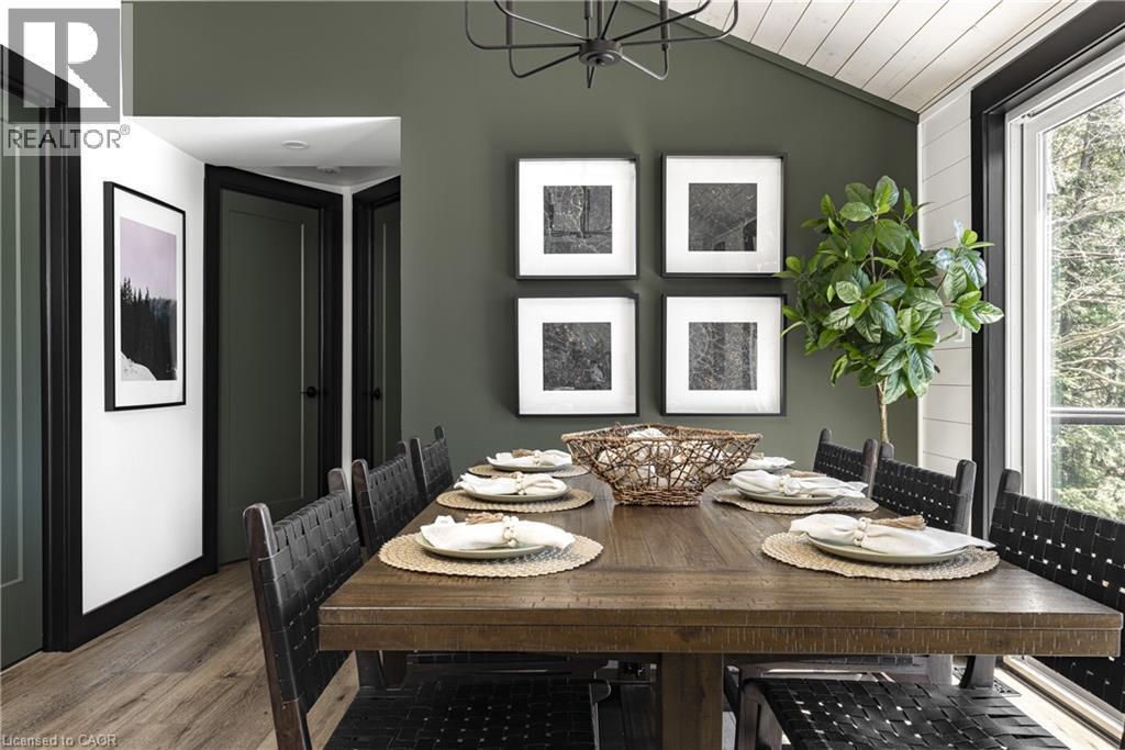 1558 Fish Hatchery Road Unit# 10, Muskoka Lakes, ON - Indoor Photo Showing Dining Room