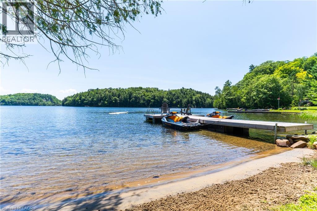 Sandy Beachfront - 1558 Fish Hatchery Road Unit# 10, Muskoka Lakes, ON - Outdoor With Body Of Water With View