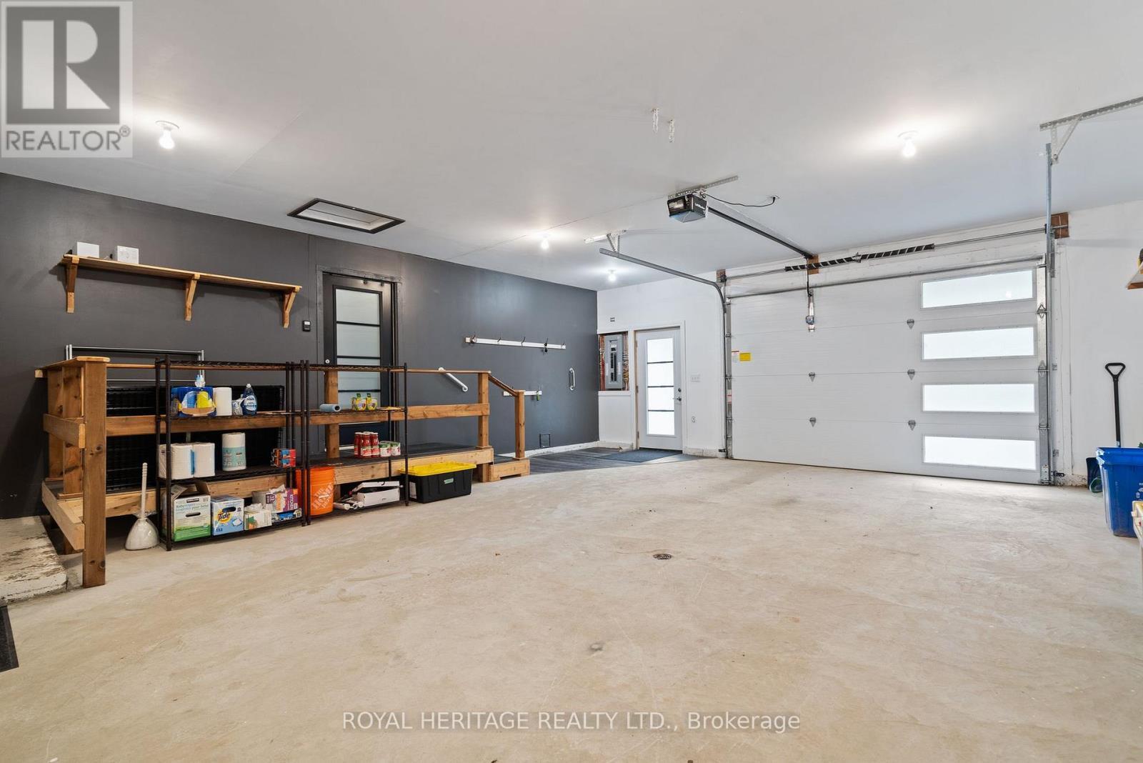20195 62 Highway, Tudor And Cashel (Tudor Ward), ON - Indoor Photo Showing Garage