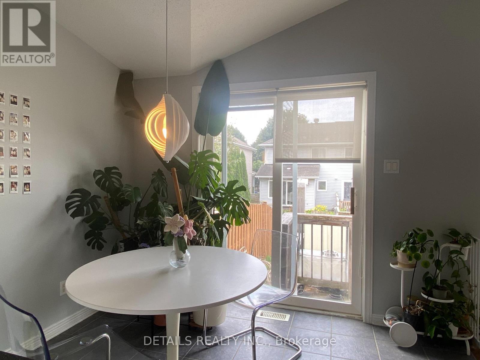 101 Milner Downs Crescent, Ottawa, ON - Indoor