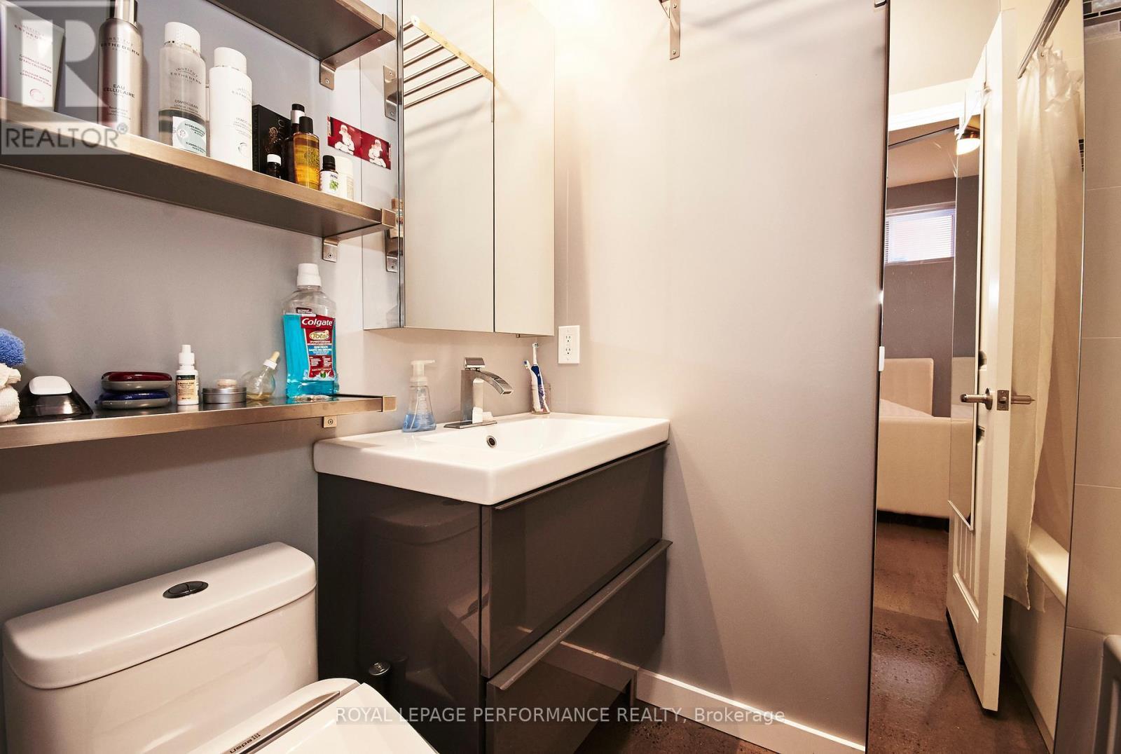 Unit B - 82 Third Avenue, Ottawa, ON