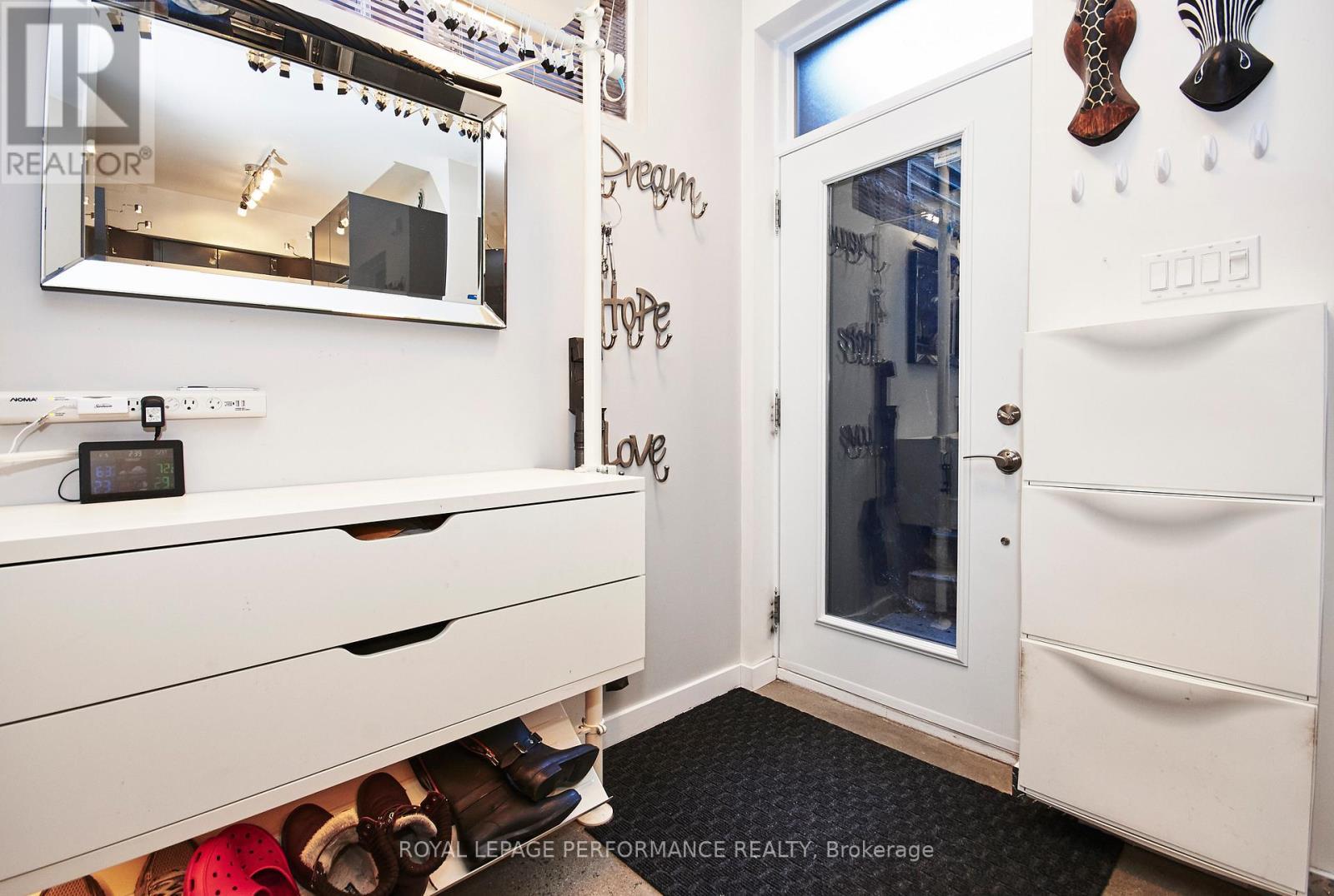 Unit B - 82 Third Avenue, Ottawa, ON