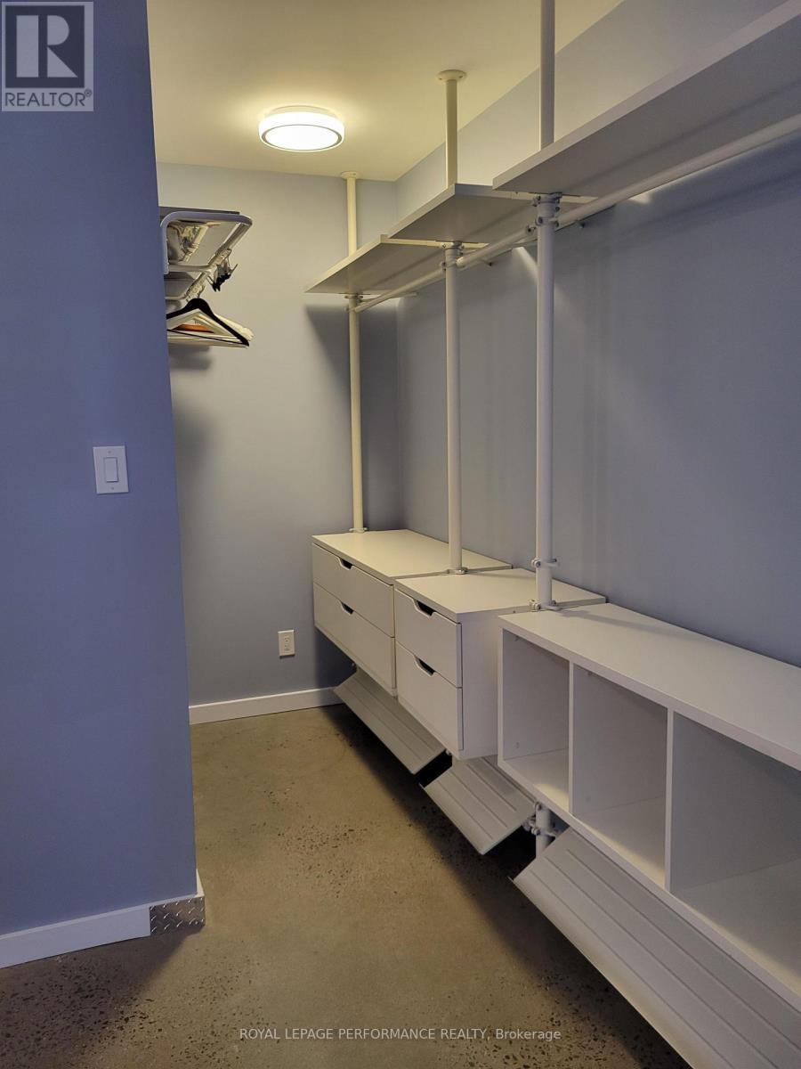Unit B - 82 Third Avenue, Ottawa, ON