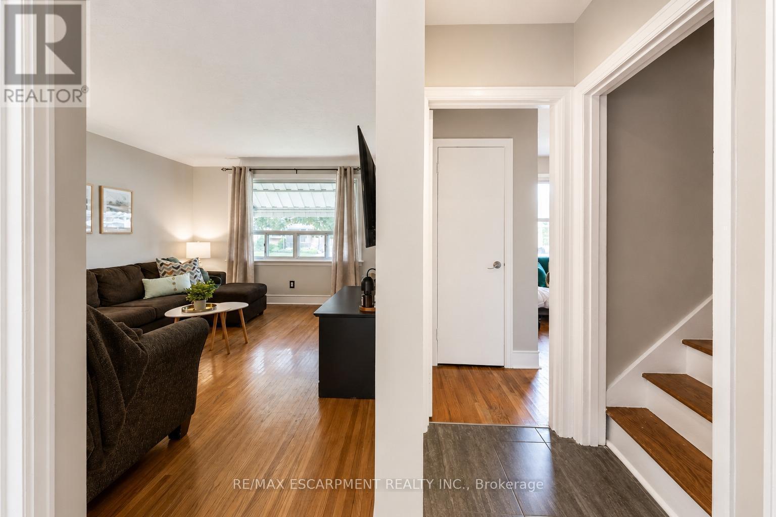 365 East 22Nd Street, Hamilton, ON - Indoor Photo Showing Other Room