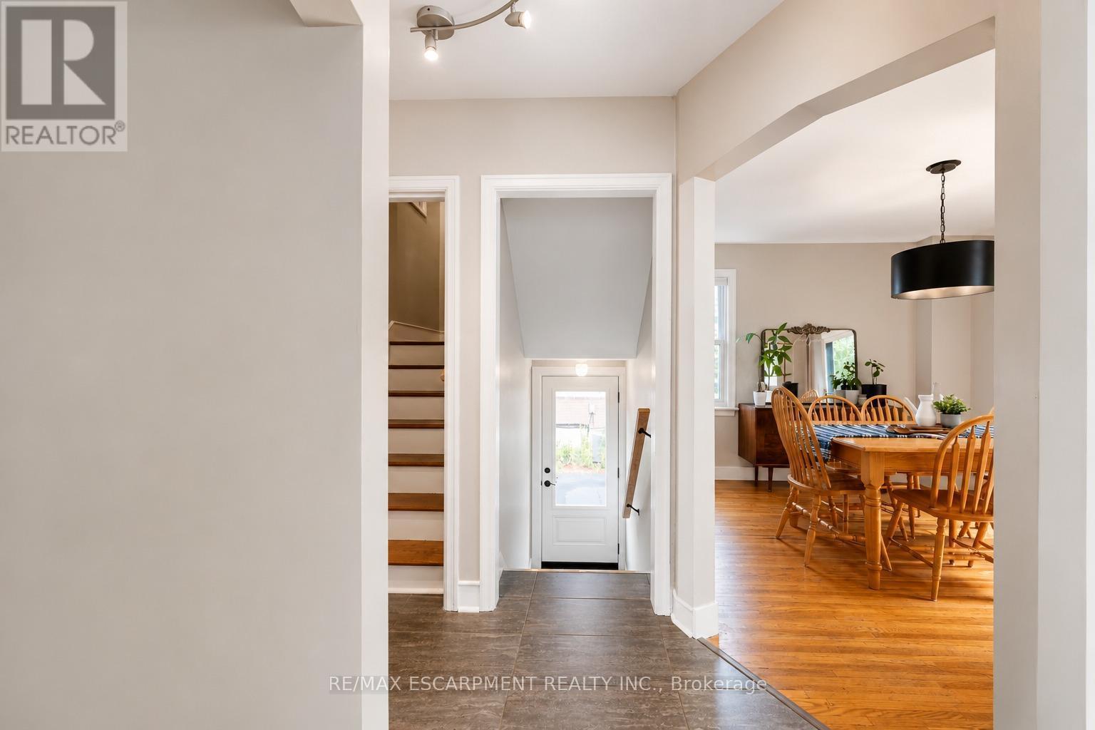 365 East 22Nd Street, Hamilton, ON - Indoor Photo Showing Other Room