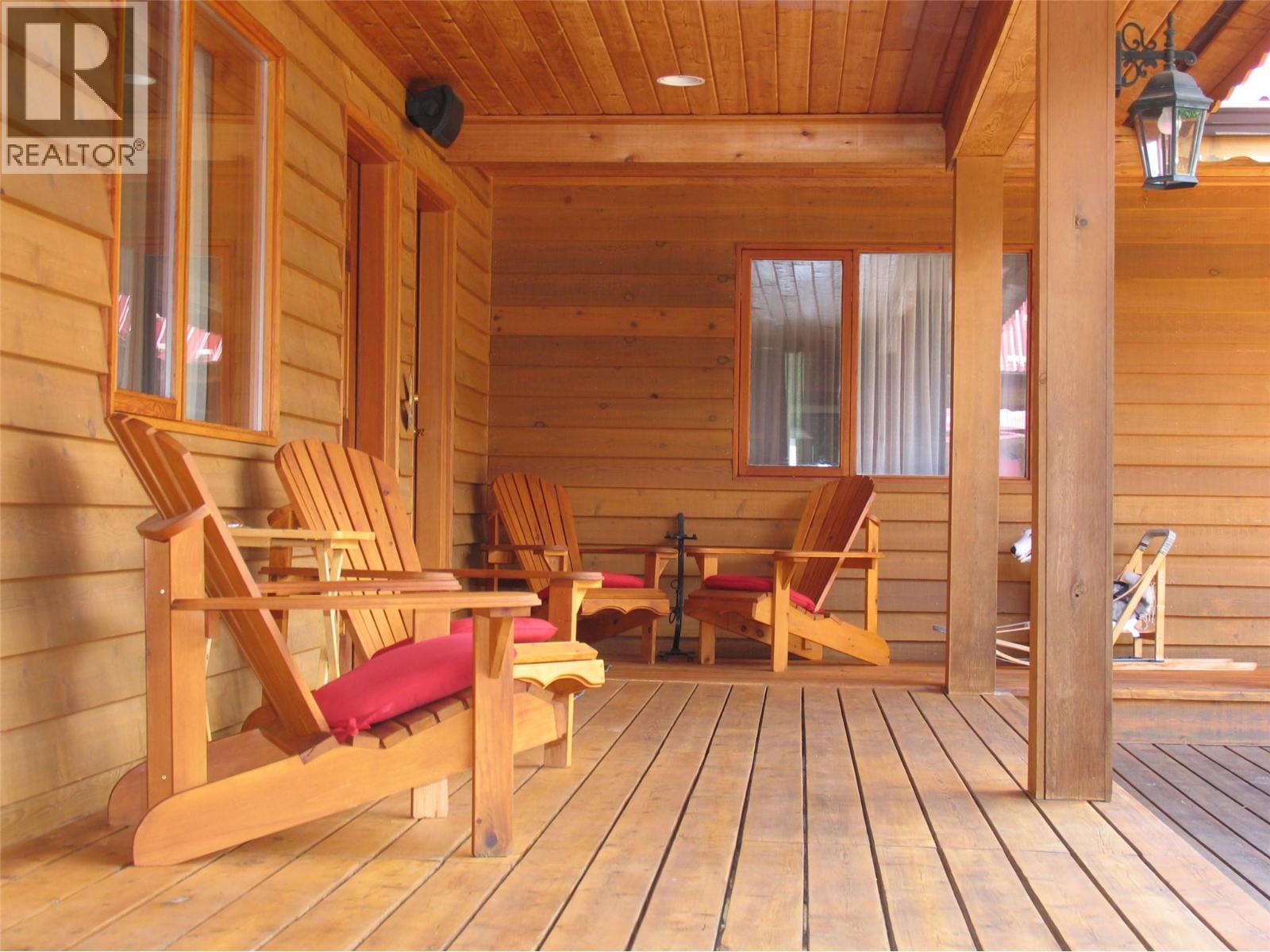 5177 Clearwater Valley Road, Clearwater, BC - With Deck Patio Veranda With Exterior