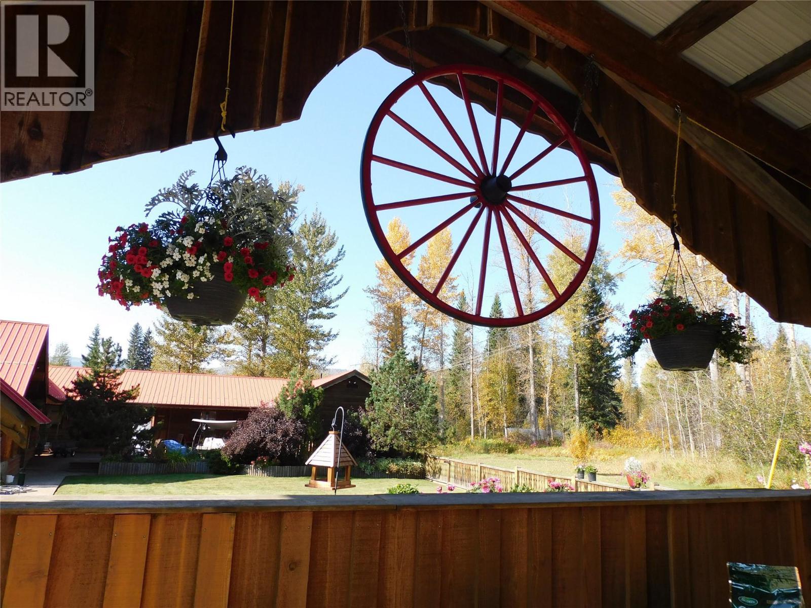 5177 Clearwater Valley Road, Clearwater, BC - Outdoor