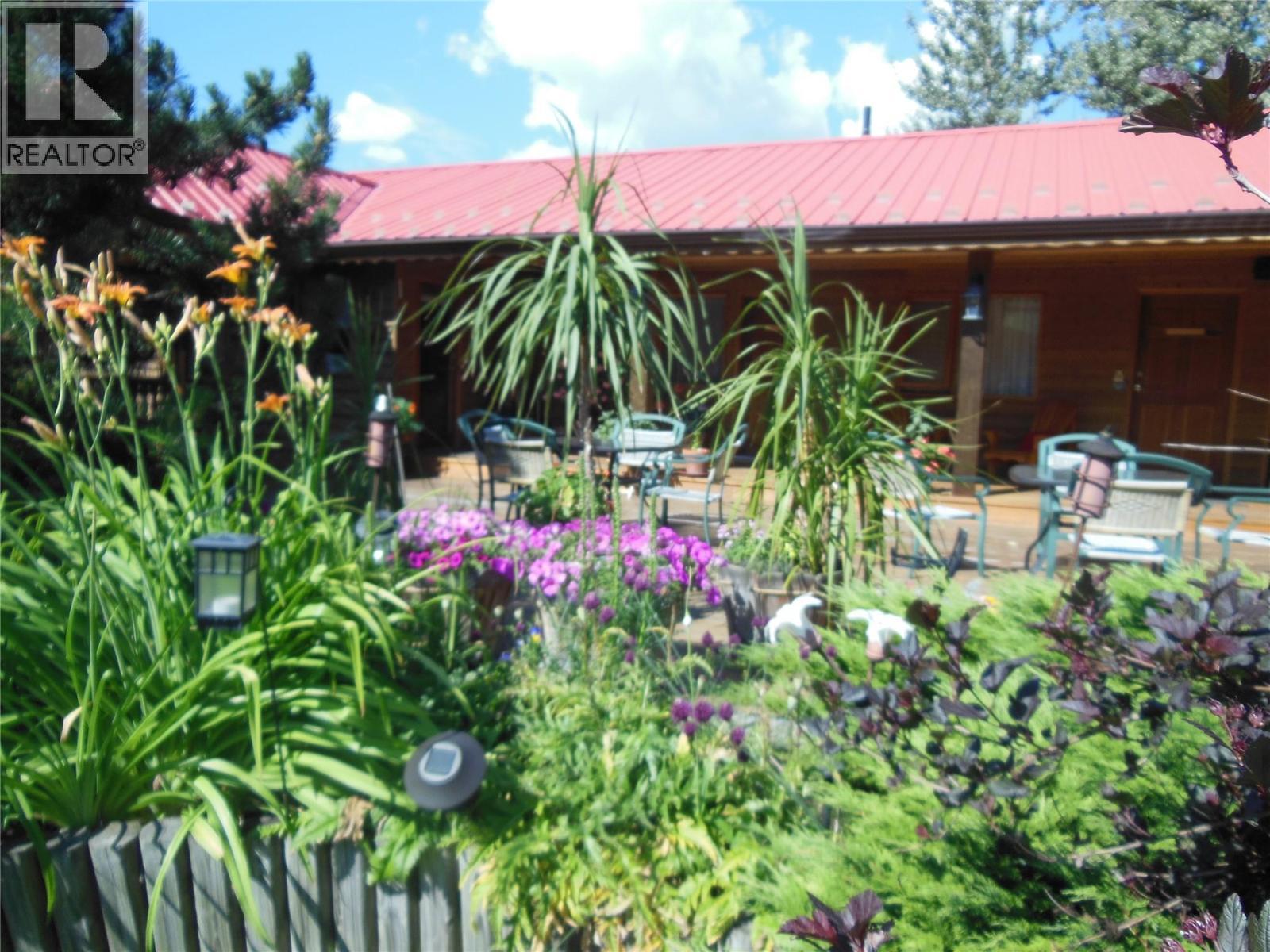5177 Clearwater Valley Road, Clearwater, BC - Outdoor With Deck Patio Veranda