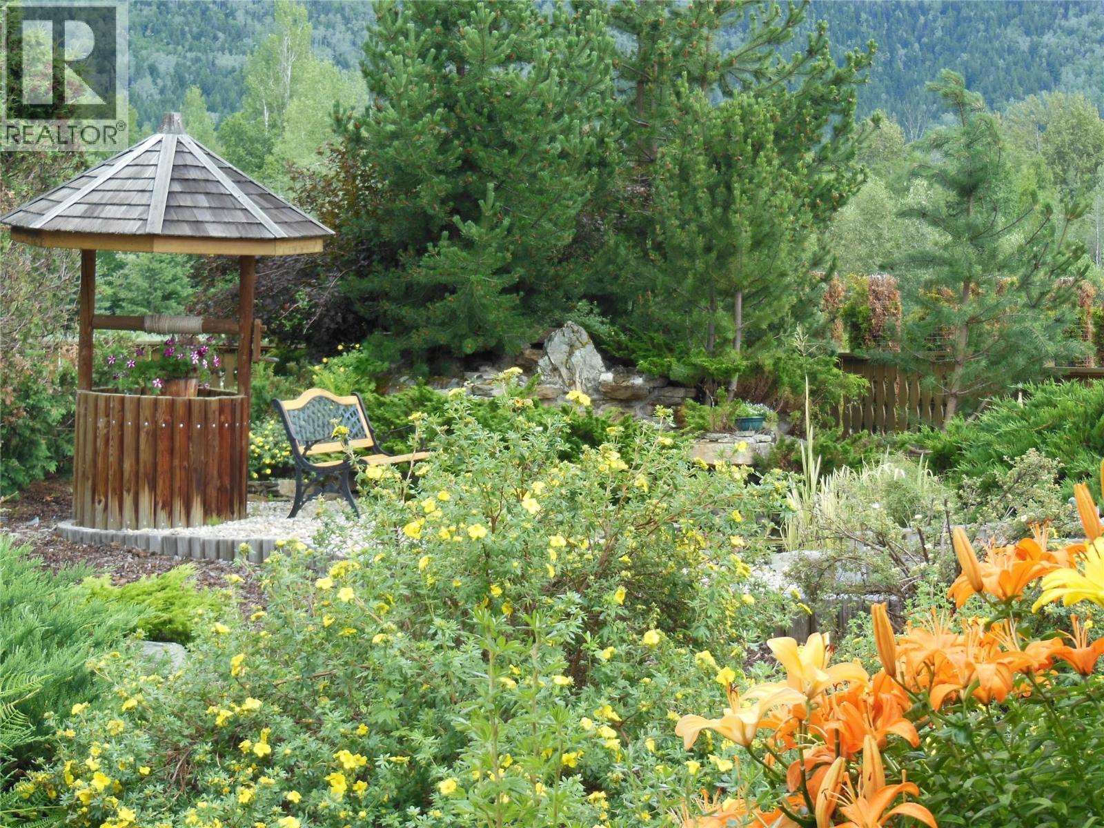 5177 Clearwater Valley Road, Clearwater, BC - Outdoor
