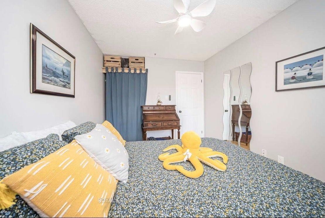 72-72 Carisbrooke Court, Brampton, ON - Indoor Photo Showing Bedroom