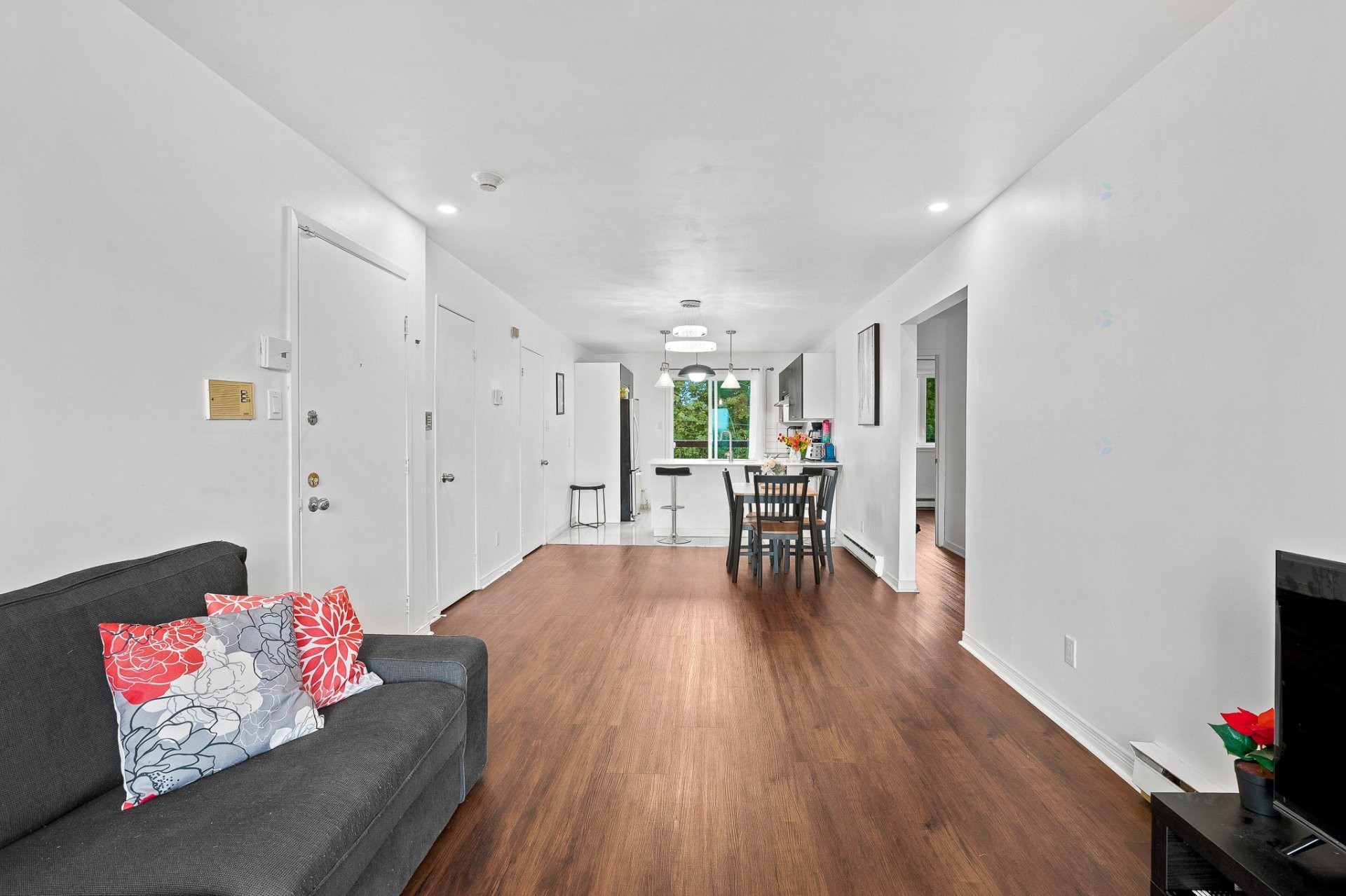 Other - 8-79 Boul. Jean-Paul-Vincent, Longueuil (Le Vieux-Longueuil), QC - Indoor Photo Showing Other Room