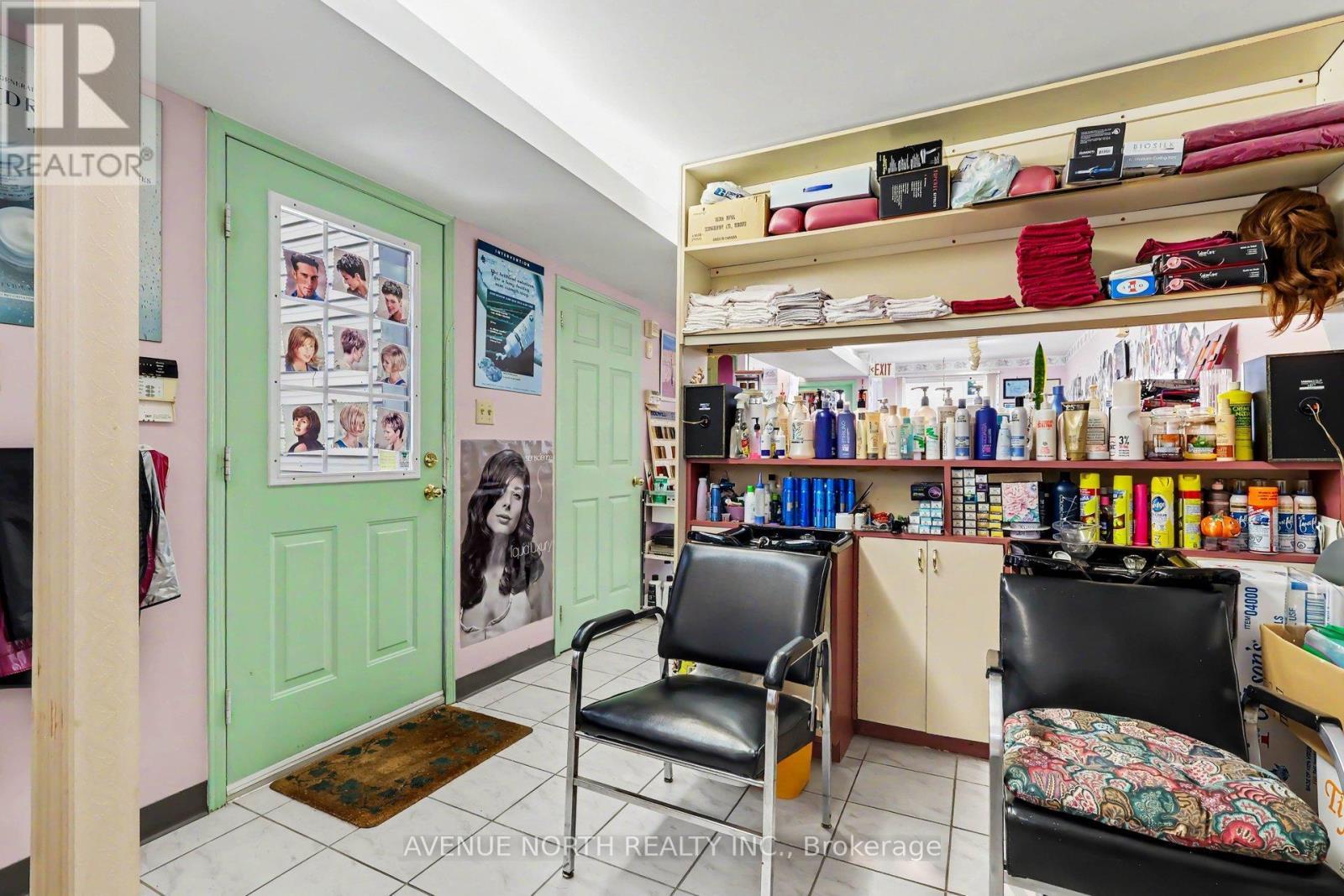 367 Booth Street, Ottawa, ON