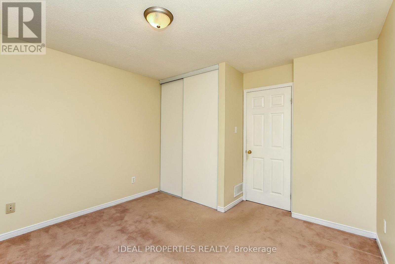 418 Beatrice Drive, Ottawa, ON - Indoor Photo Showing Other Room