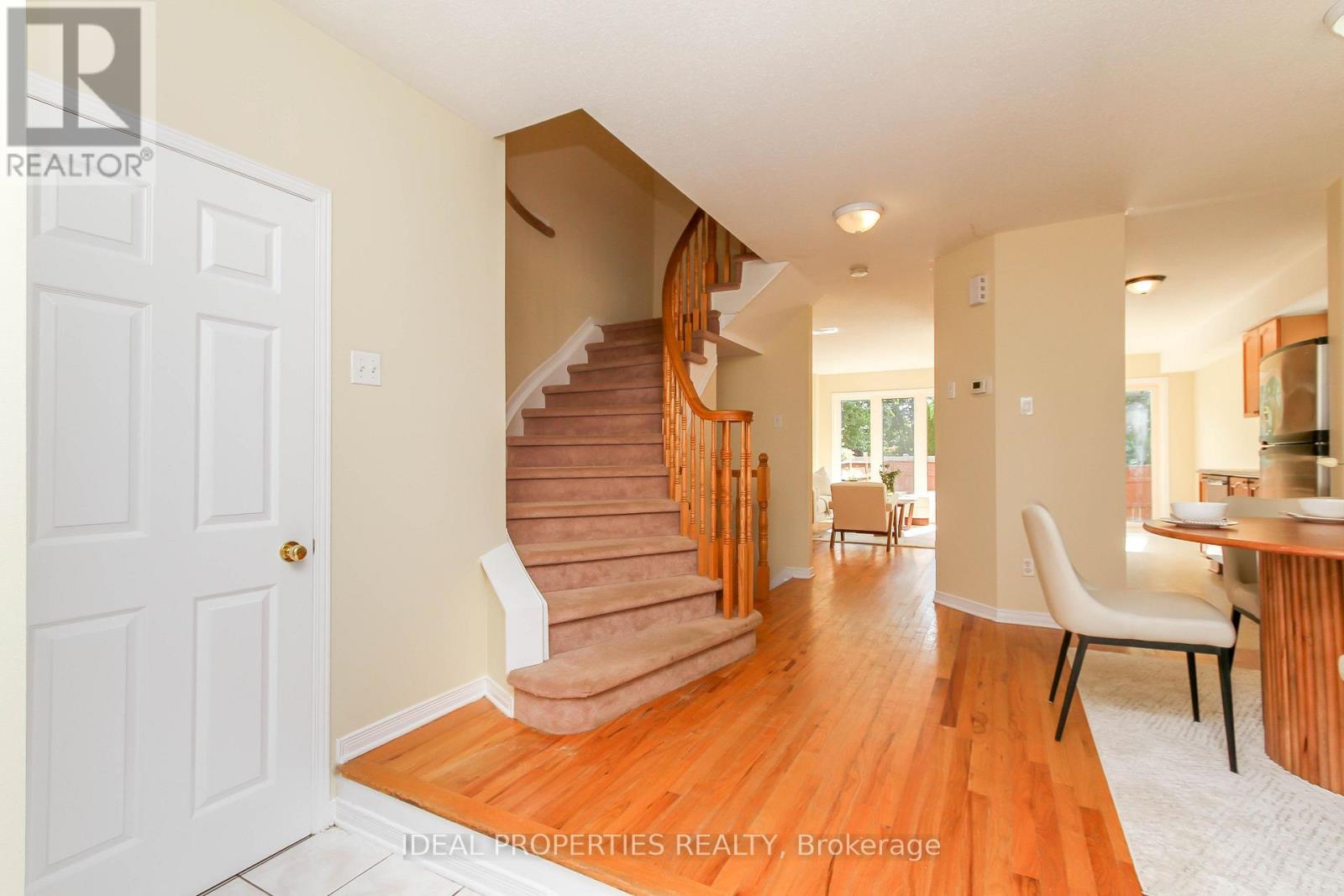 418 Beatrice Drive, Ottawa, ON - Indoor