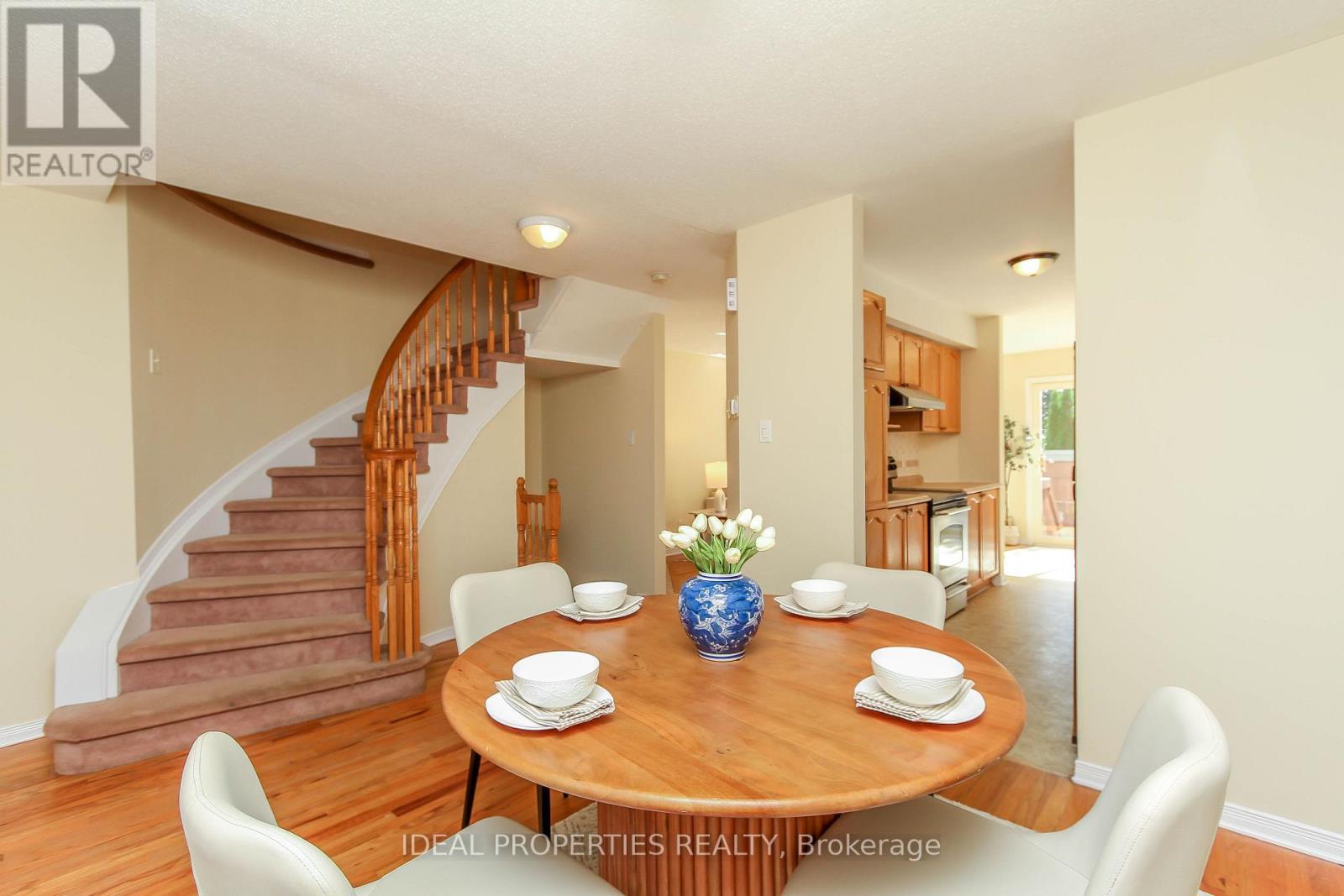 418 Beatrice Drive, Ottawa, ON - Indoor Photo Showing Dining Room