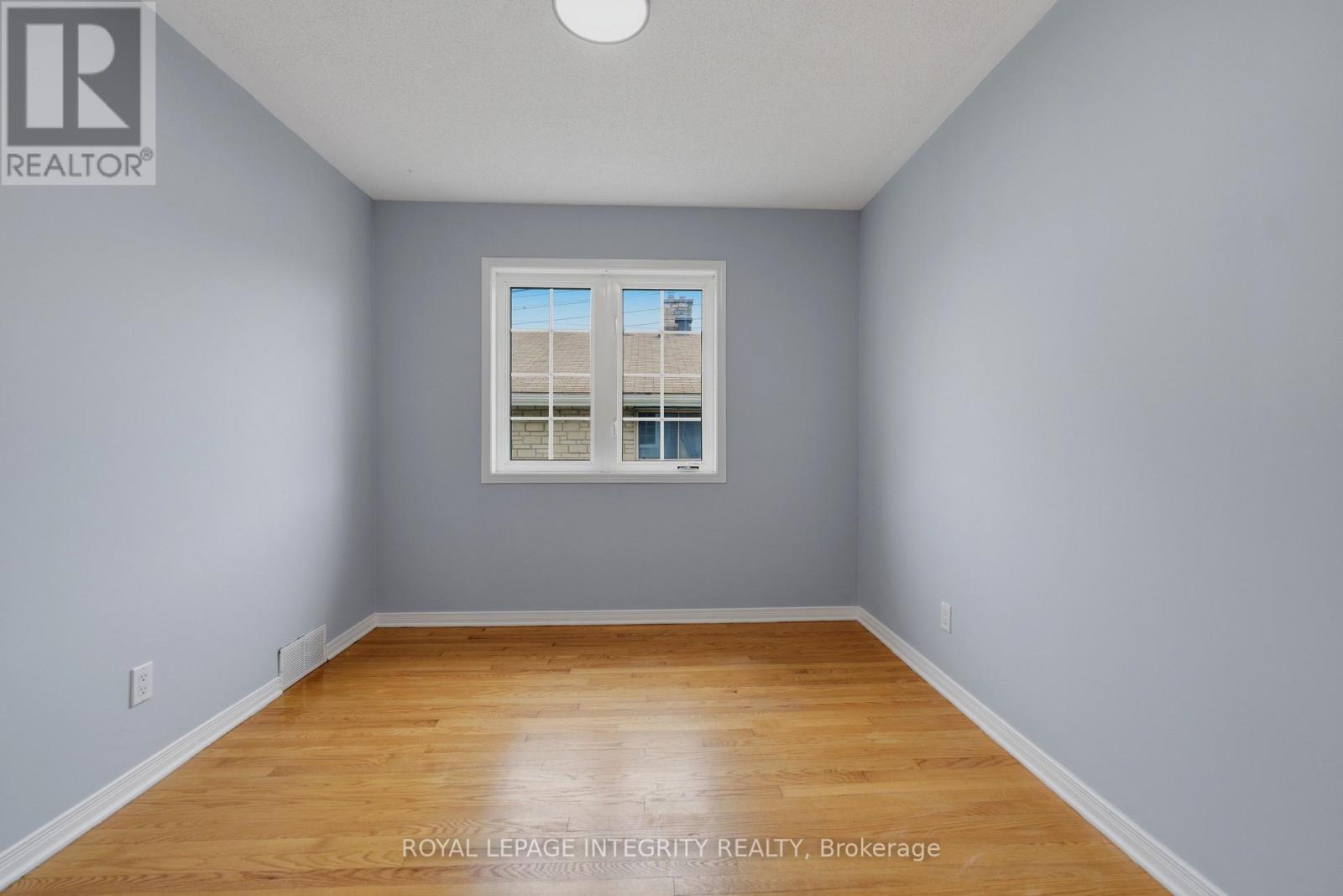 Bedroom 2 - Main Floor - 1625 Baseline Road, Ottawa, ON - Indoor Photo Showing Other Room