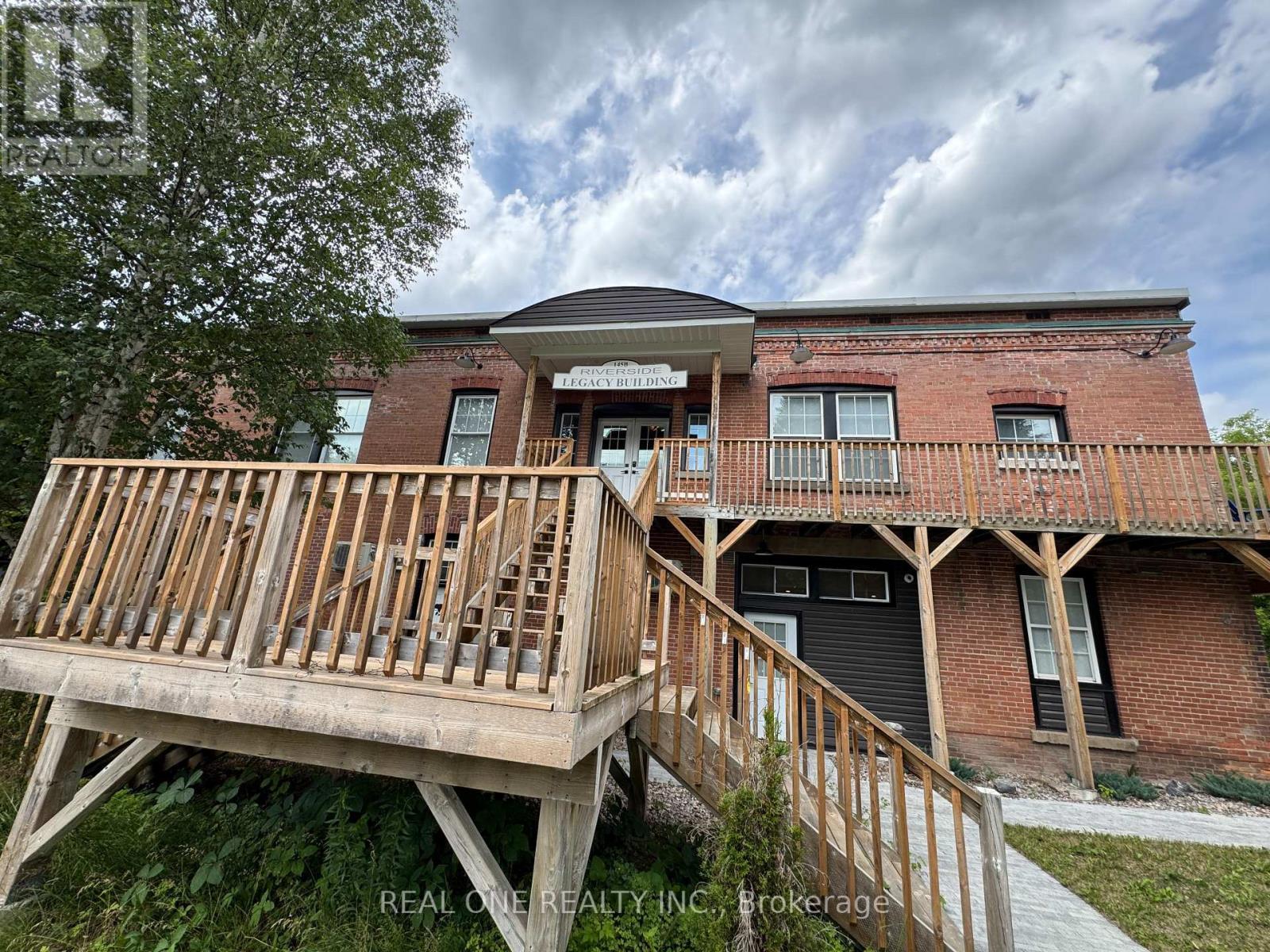 145 Syples Street, Burk'S Falls, ON - Outdoor With Deck Patio Veranda