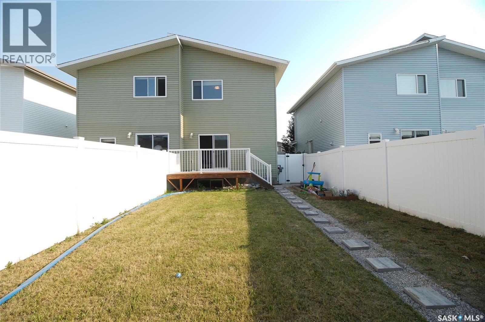 5624 Tutor Way, Regina, SK - Outdoor