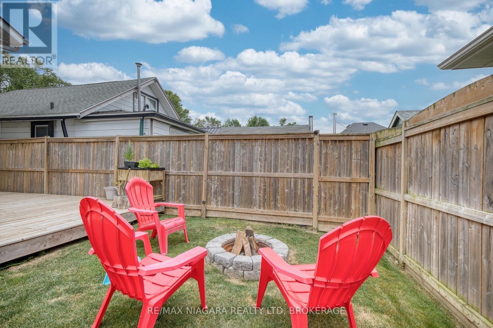3819 Graeber Avenue, Fort Erie (Crystal Beach), ON - Outdoor With Deck Patio Veranda