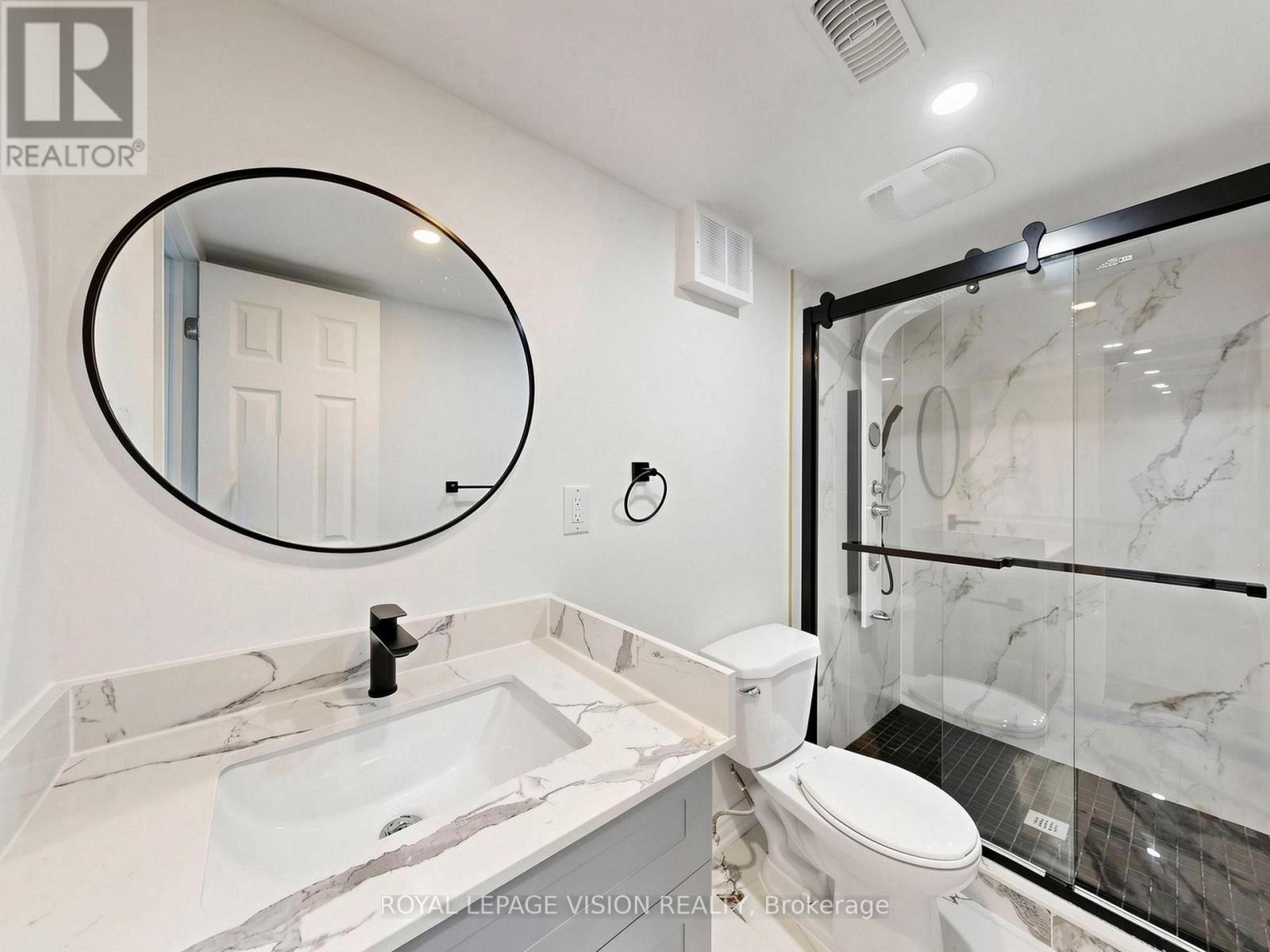 43 Mac Carl Crescent, Whitby, ON - Indoor Photo Showing Bathroom