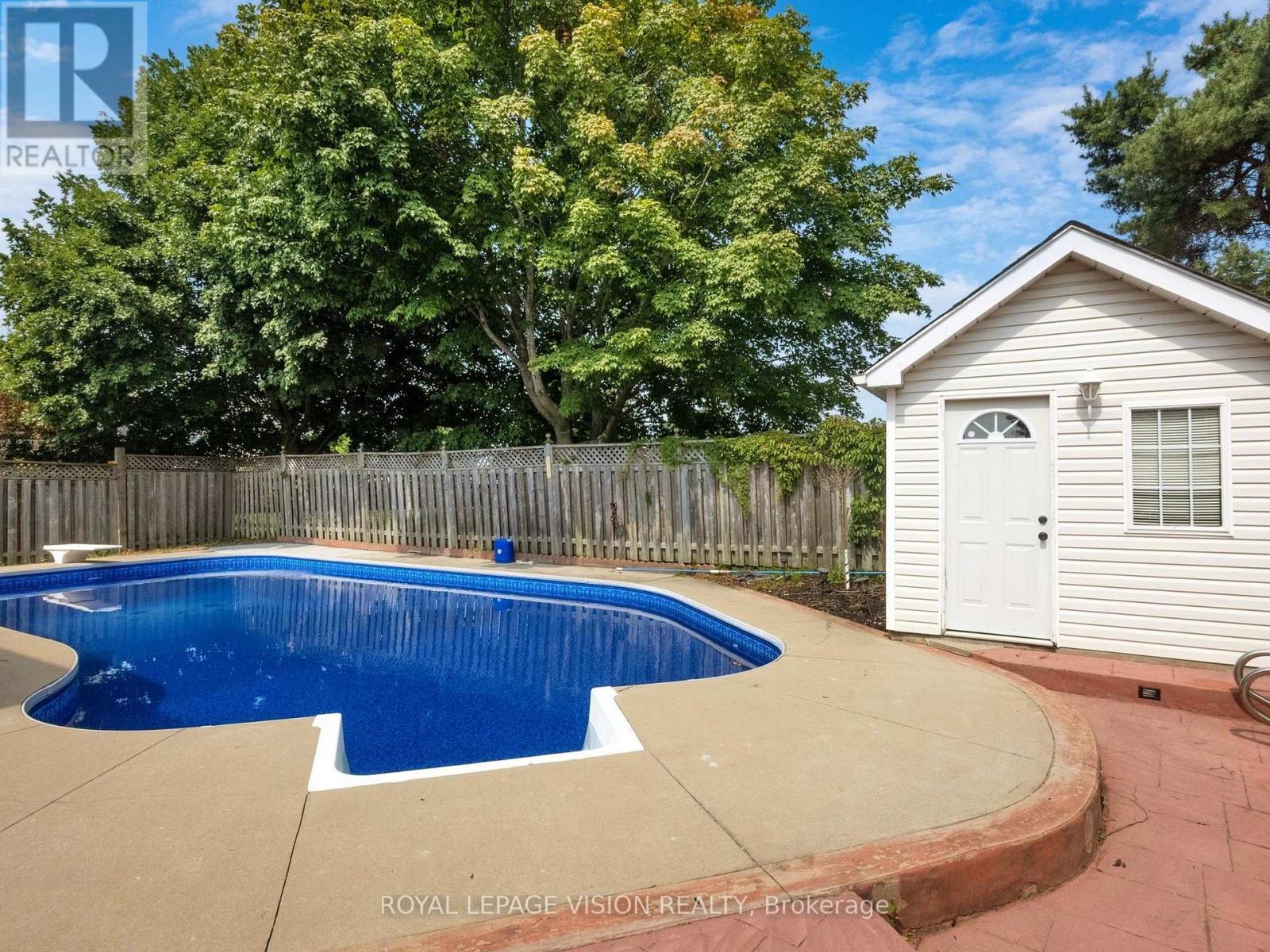 43 Mac Carl Crescent, Whitby, ON - Outdoor With In Ground Pool With Backyard