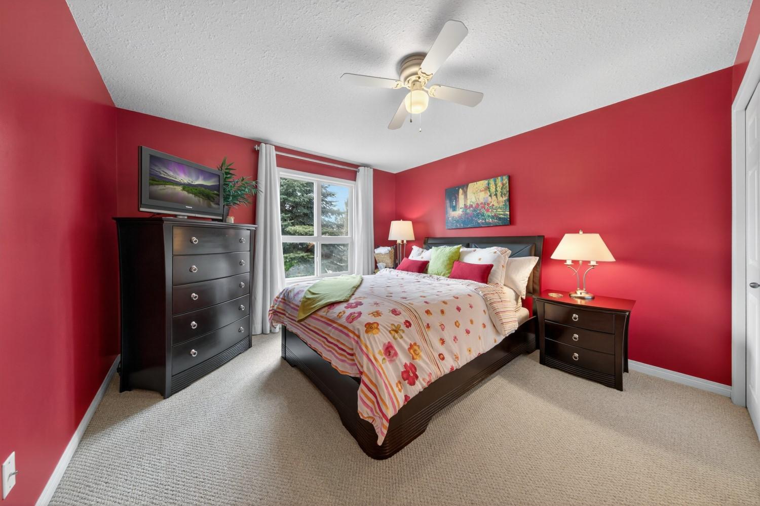 205-4767 Forsters Landing Road, Radium Hot Springs, BC - Indoor Photo Showing Bedroom