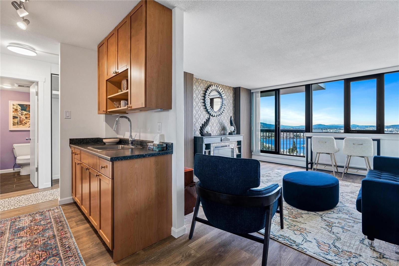 #2104-647 Michigan St, Victoria, BC - Indoor