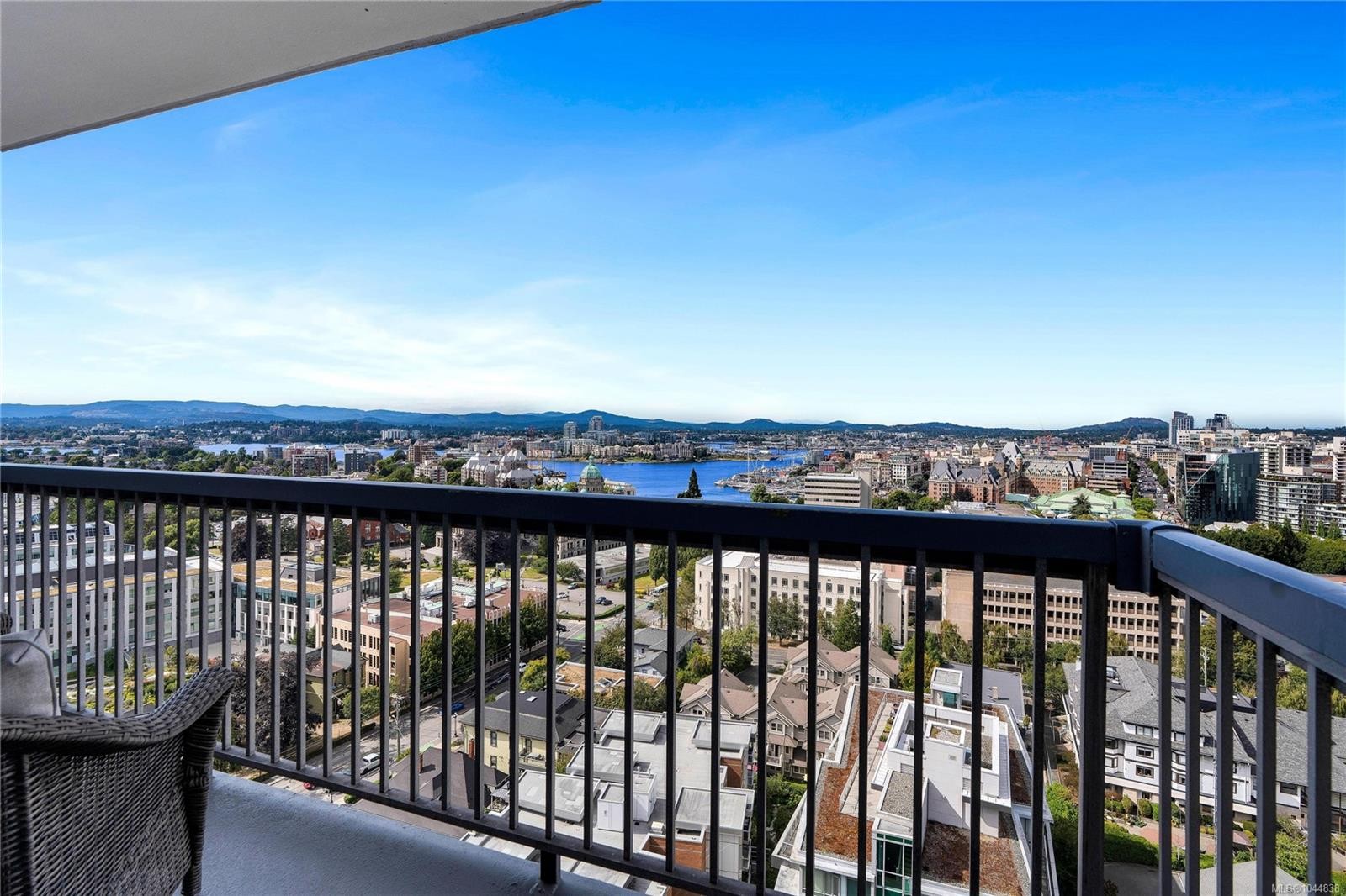 #2104-647 Michigan St, Victoria, BC - Outdoor With Balcony With View